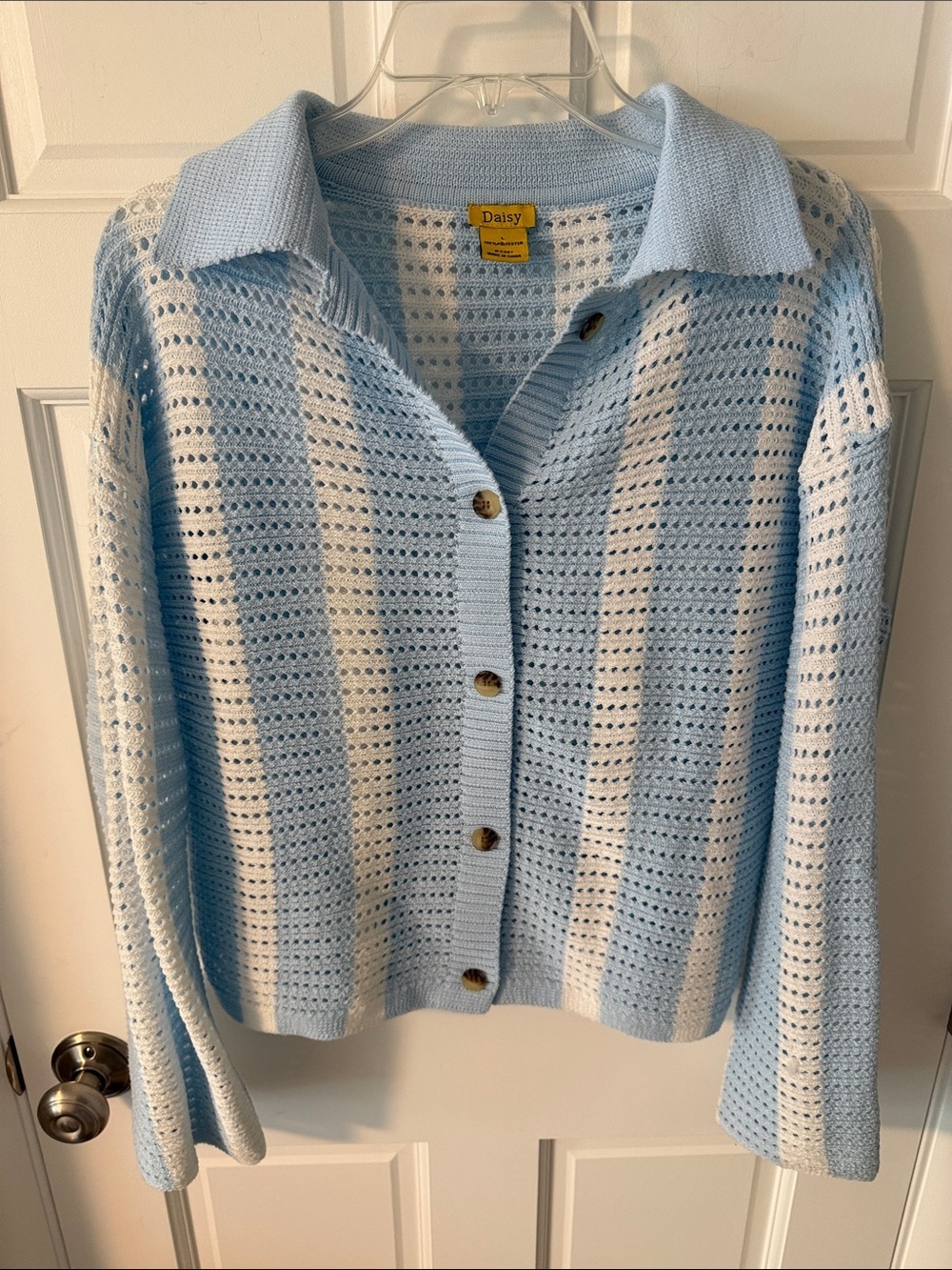 DAISY Women’s light blue & white open stitch polo cardigan coastal Size Large